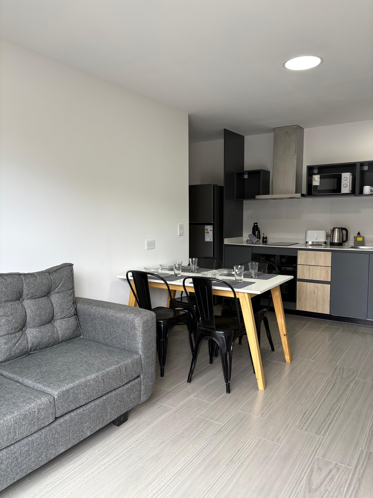 Entre Bardas I living comedor y cocina