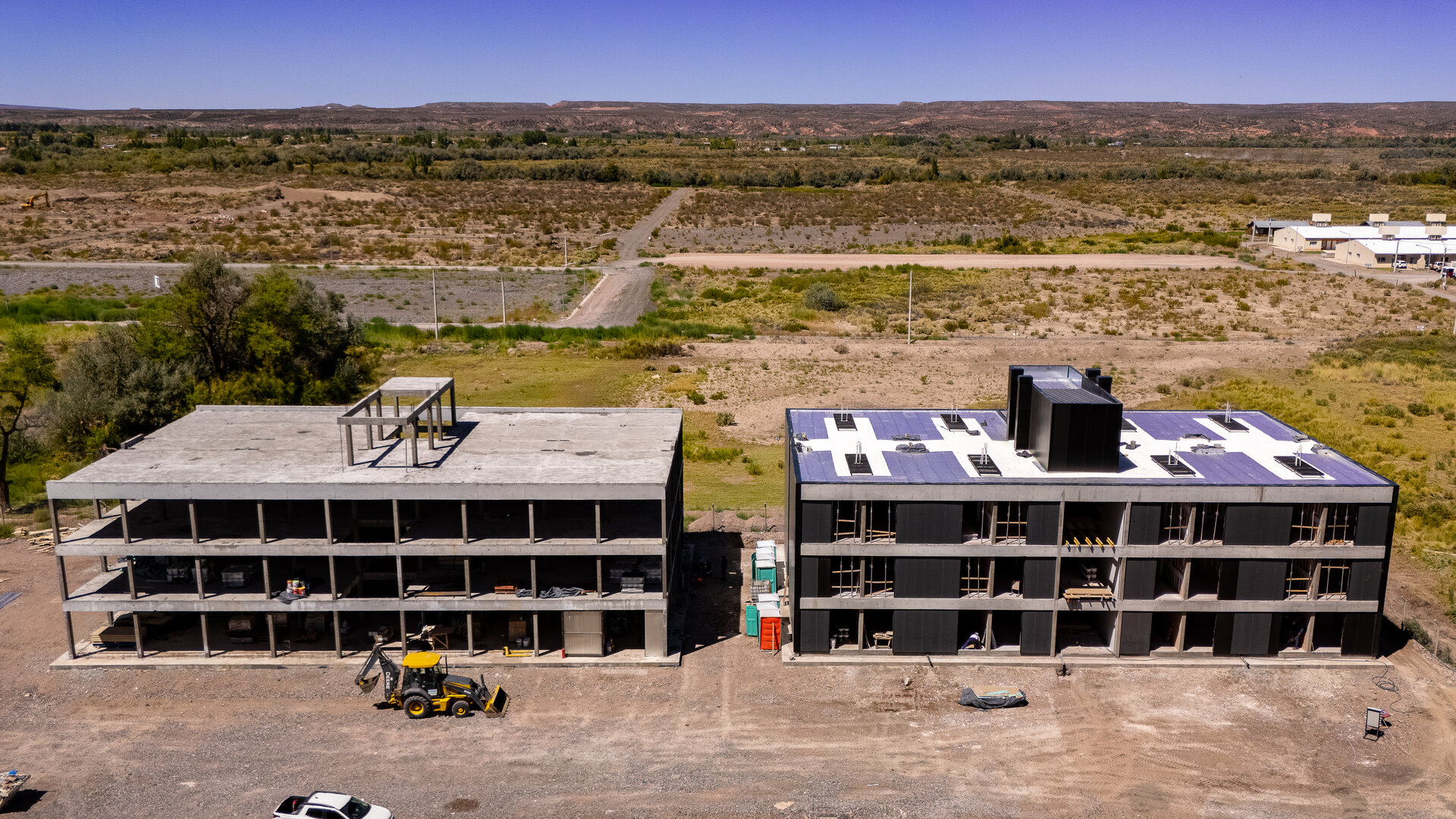 Entre Bardas II - Avance de obra frontal